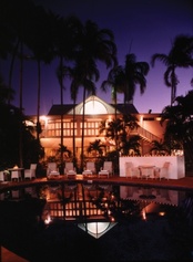 © copyright by The Hotel Cairns