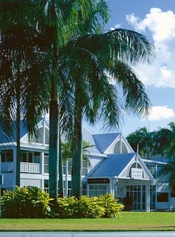 © copyright by The Hotel Cairns