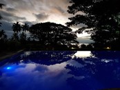 © copyright by Garth Ainsworth